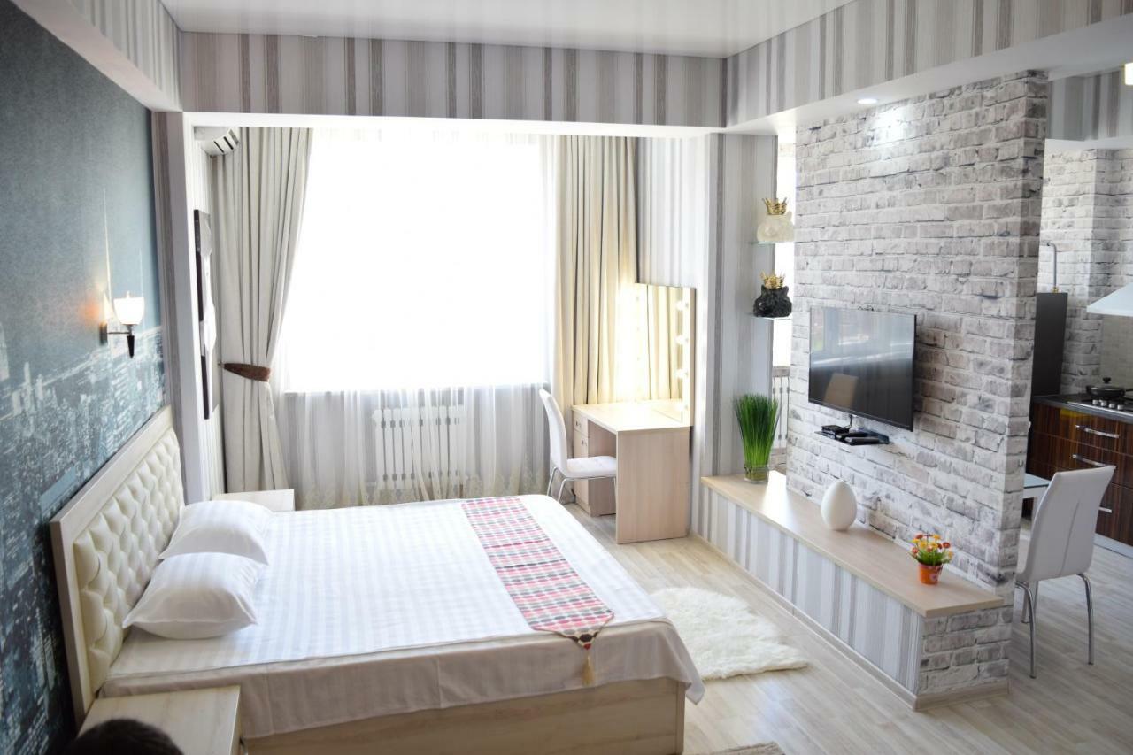 Apartment With Good View In The Center Bischkek Exterior foto